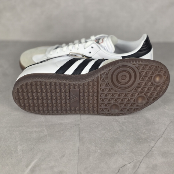 Adidas Samba Unisex White and Black Sneakers - Picture 5 of 6